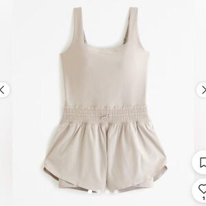 YPB Sand Beige Square Neck SculptLUX Hybrid Flyaway Onesie Romper Size Medium